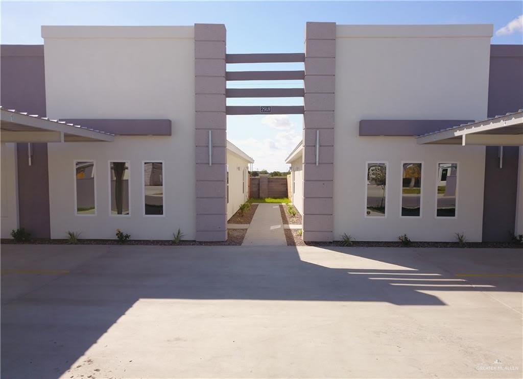 2918 W Kenwood Street unit: 4