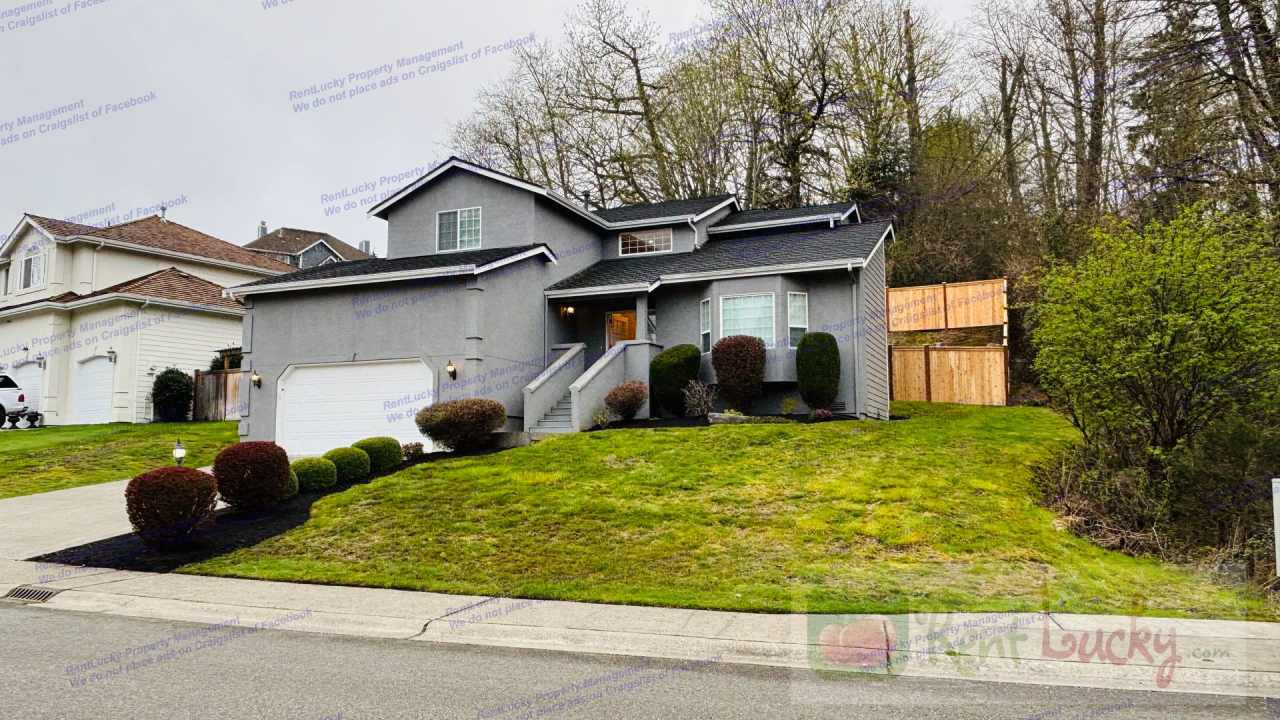 Remodeled  Stunning 5-Bedroom Home in Lovely Stonebrook Neighborhood w/Tons of Privacy!!