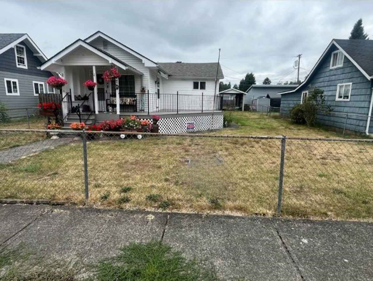 Charming home in a great neighborhood