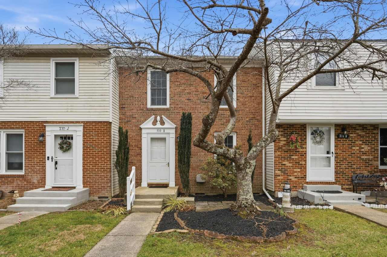 A great connection to the heart of downtown Purcellville.