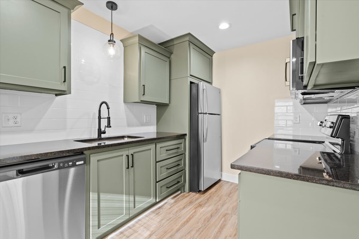 621 Chestnut Street - East