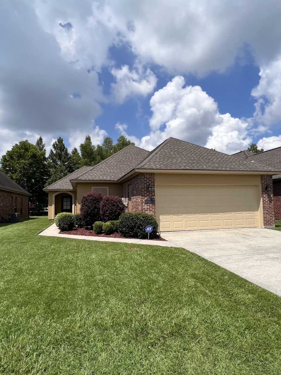 3266 Northlake Avenue