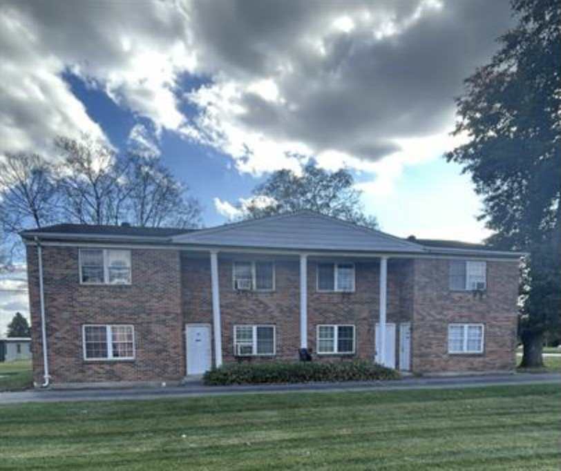 1811 South Breiel Boulevard - 1817