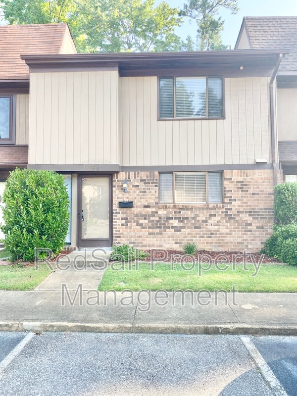 1058 Willow Green Dr