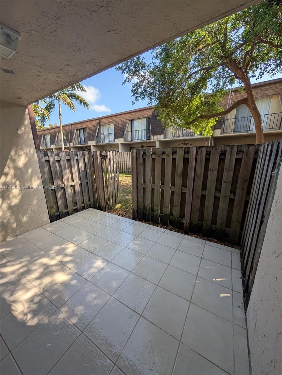 15385 S Dixie Hwy 17