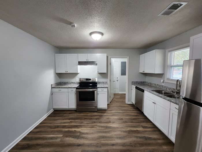 723 West Creek Circle