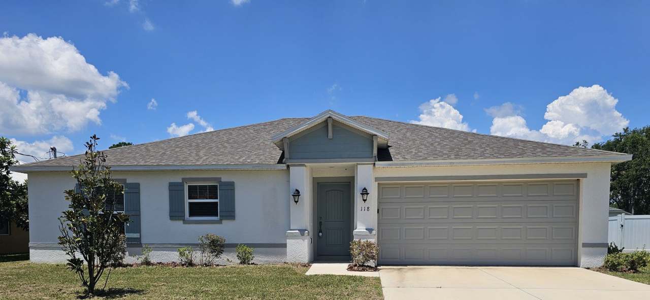 ***STUNNING 3/2 HOME IN PALM COAST