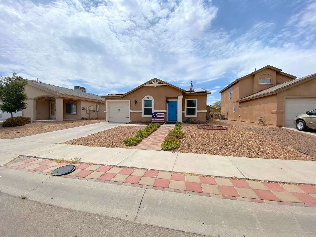 Northeast El Paso(Mesquite Hills 3bed with Refrig A/C and Solar Panels!