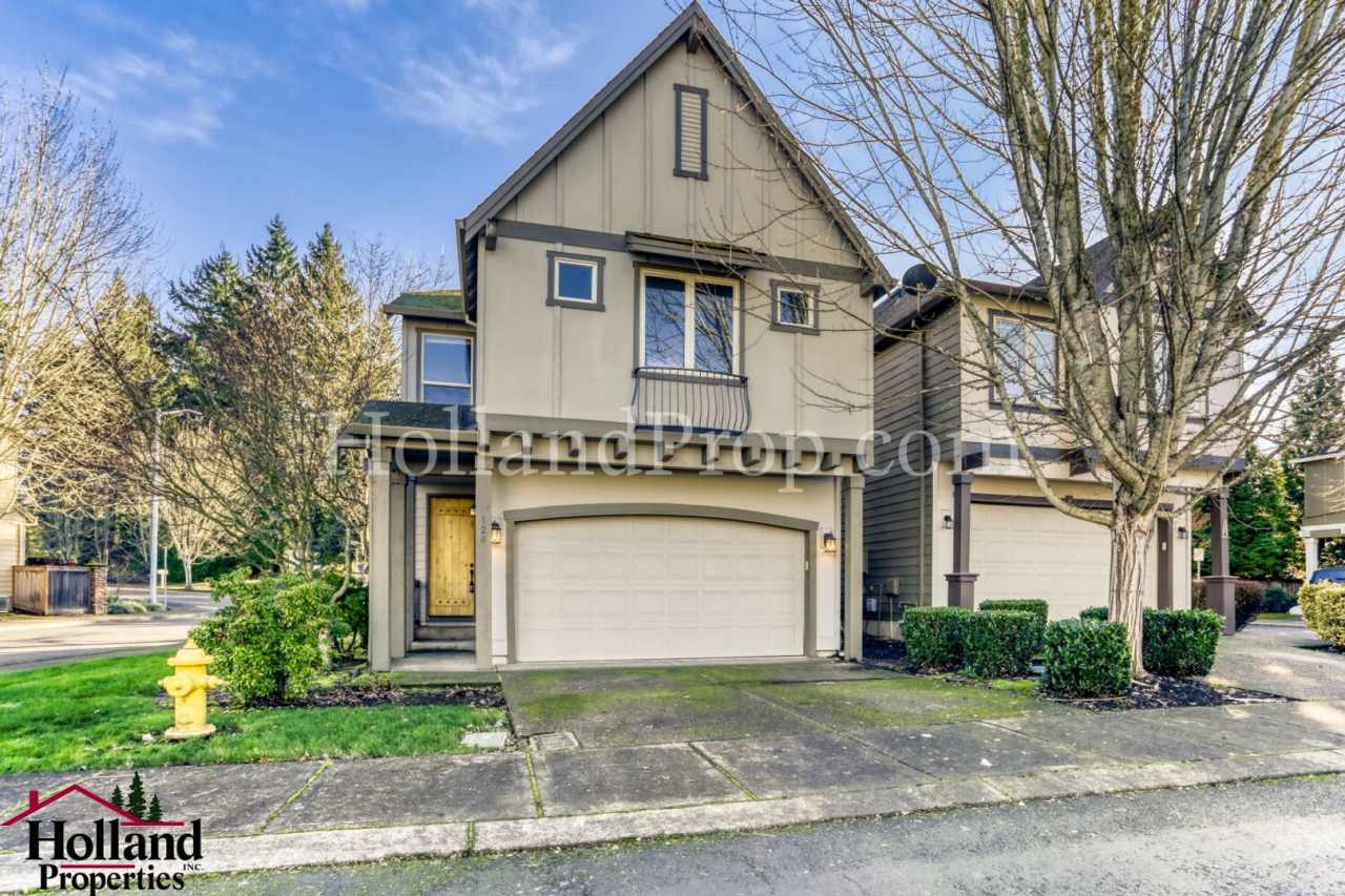 Beautiful 3-Bedroom Hillsboro Home in Desirable Location!