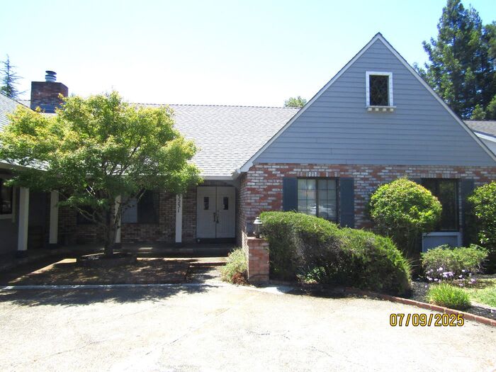 3231 Cobblestone Drive