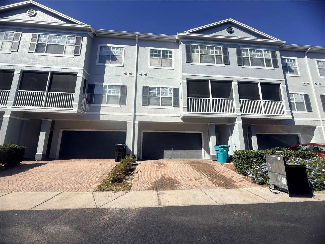 2424 GRAND CENTRAL PARKWAY