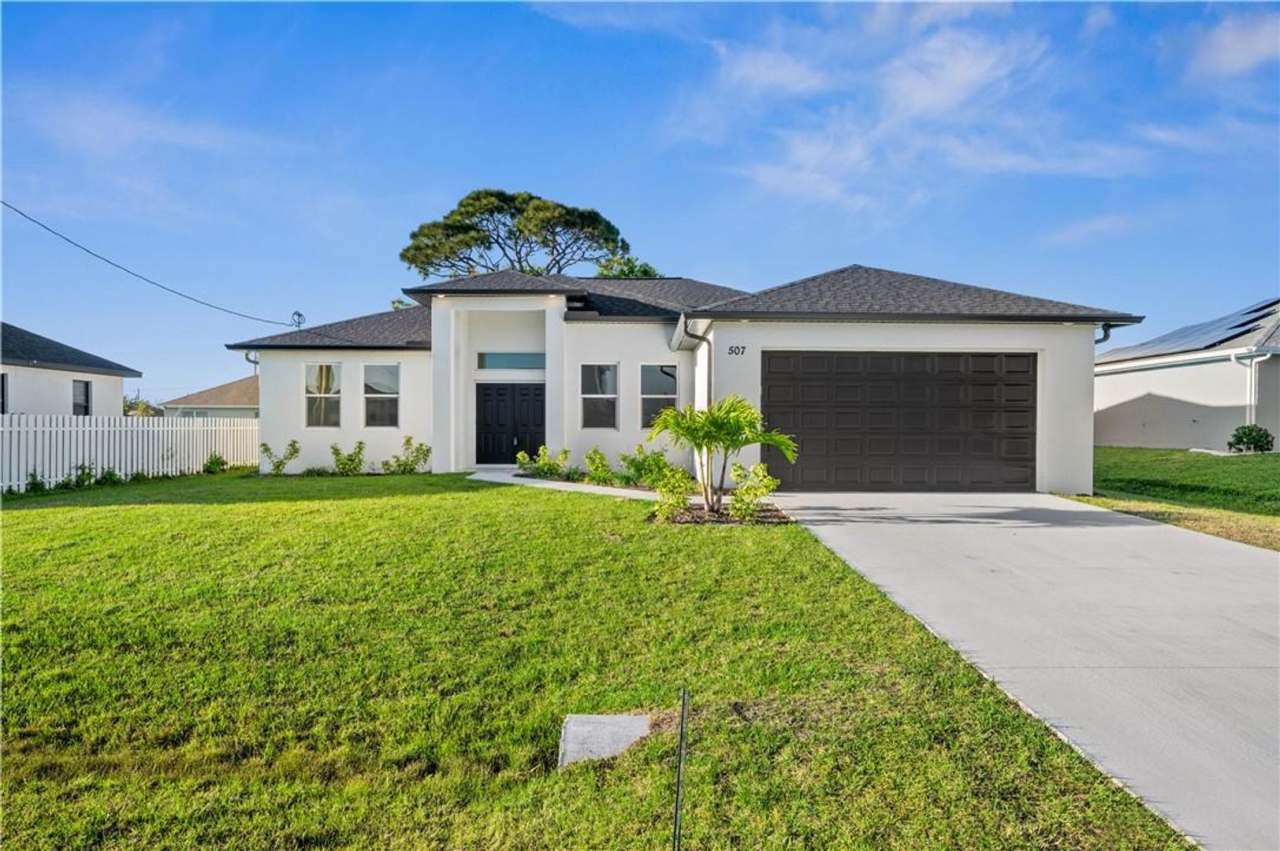 New Construction Home in Desirable Cape Coral Neighborhood