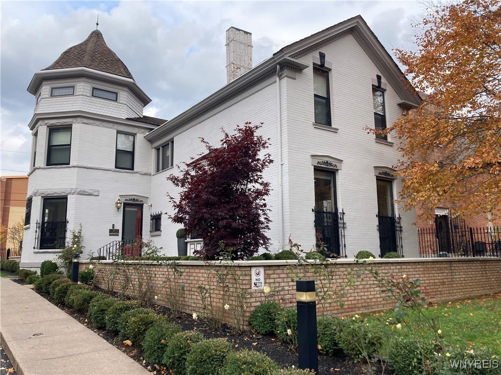 61 Johnson Park unit: 7