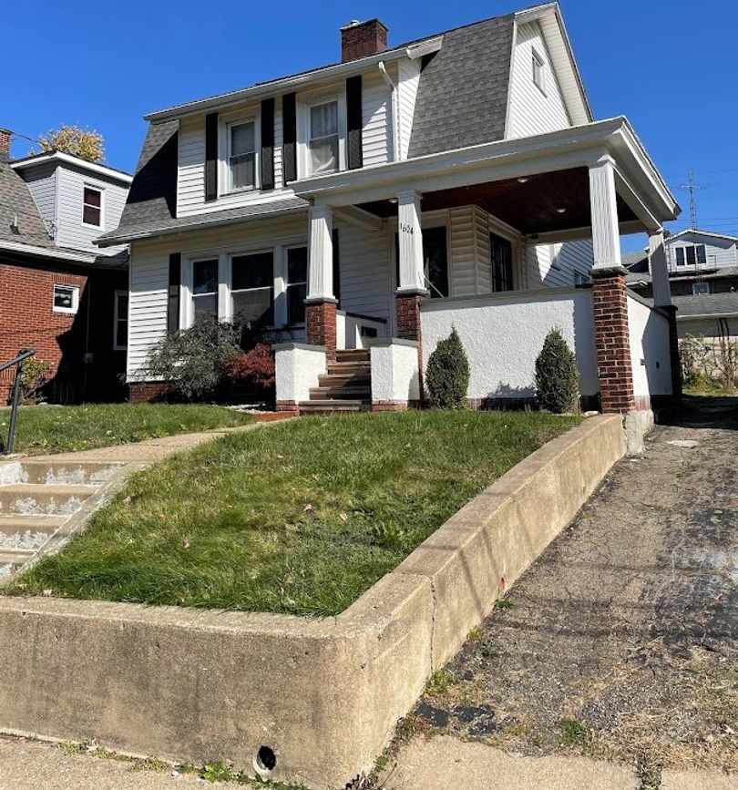 Three bedroom one bathroom home for rent