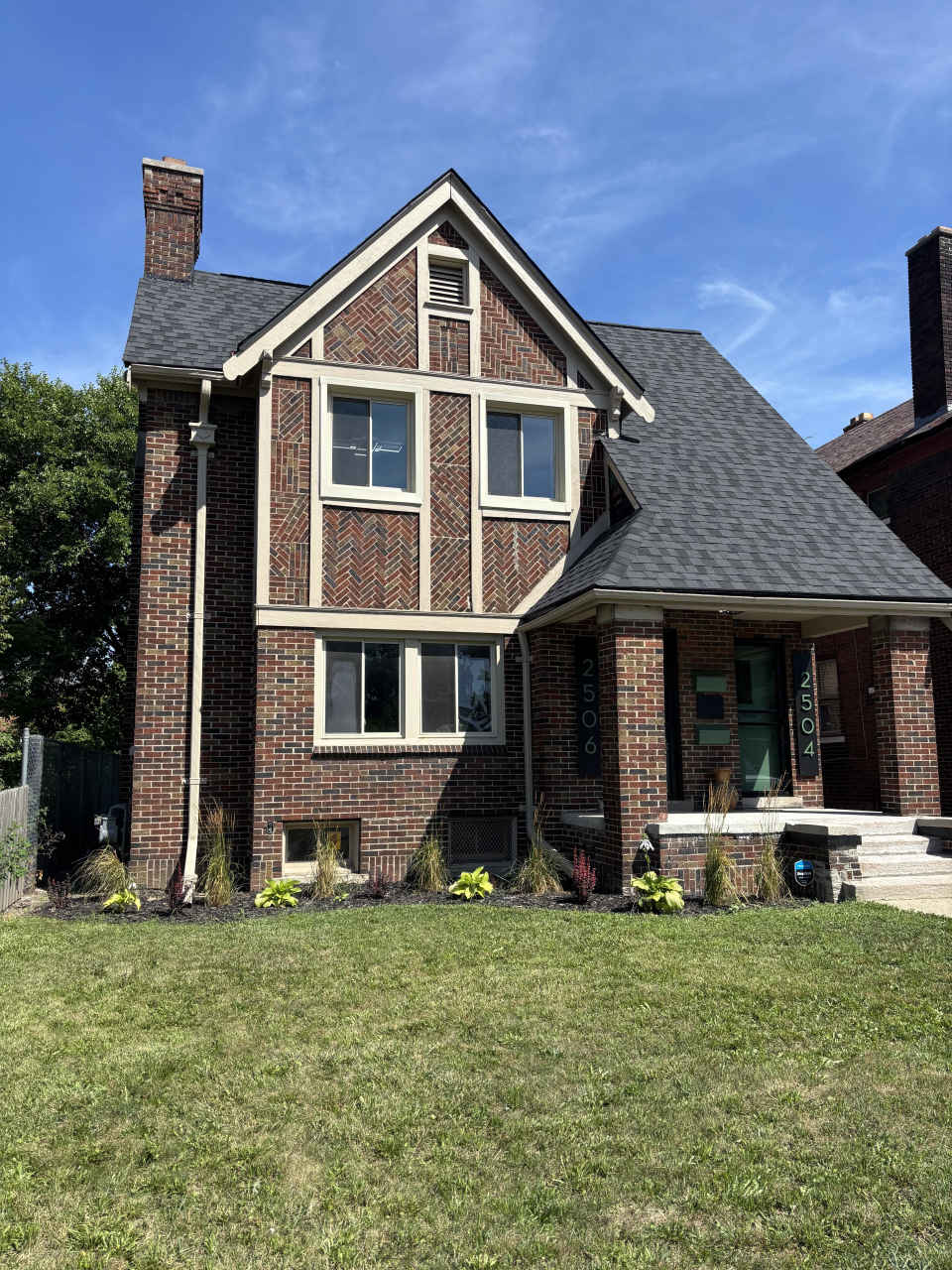 2506 West Euclid Street