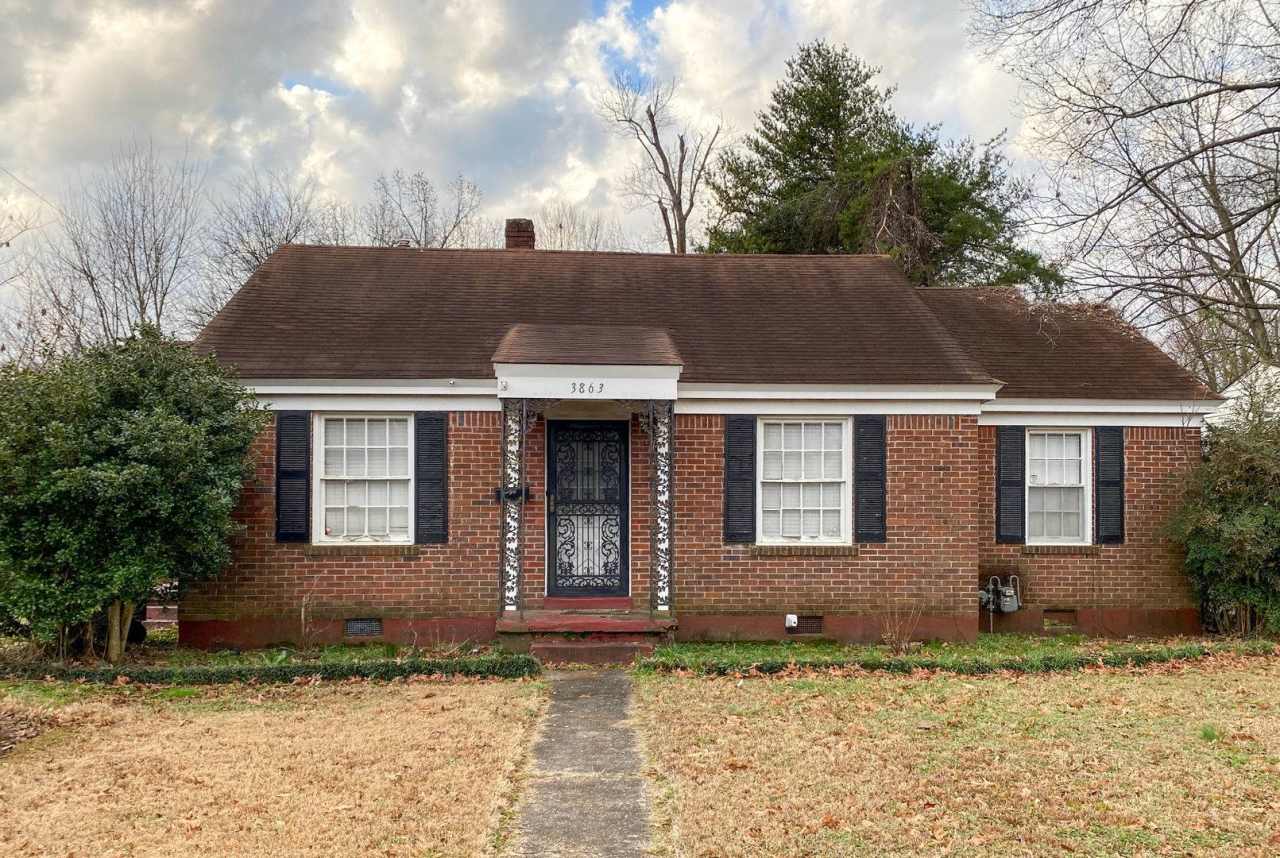 3 bedroom 1 bath near the university of Memphis