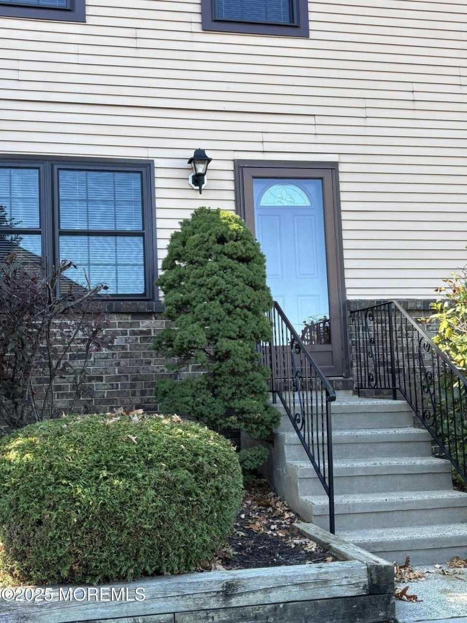 159 Village Green Way