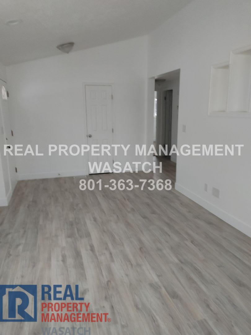 Take a Look at This 4 Bedroom 2 Bathroom Home in West Jordan UT!!