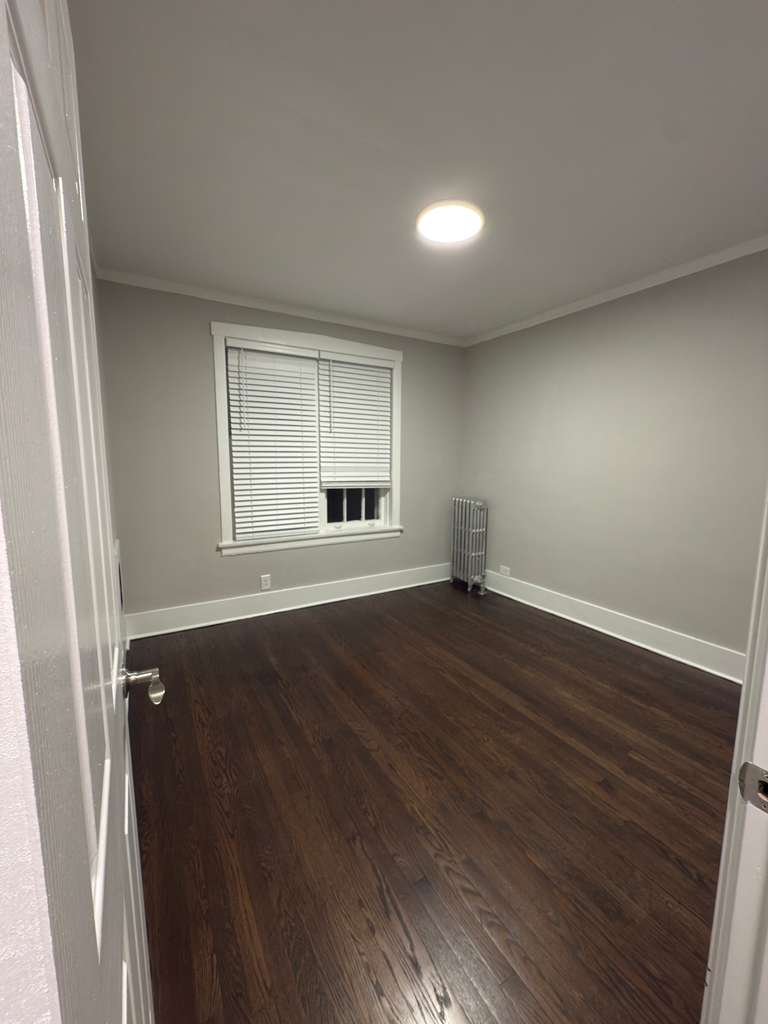 7420 North Damen Avenue, Apt 1F