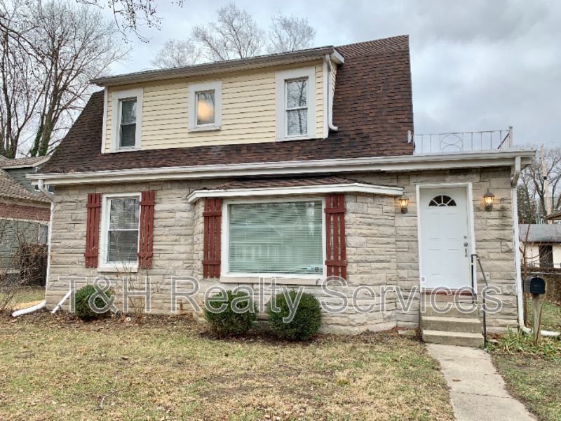 6155 Broadway Street