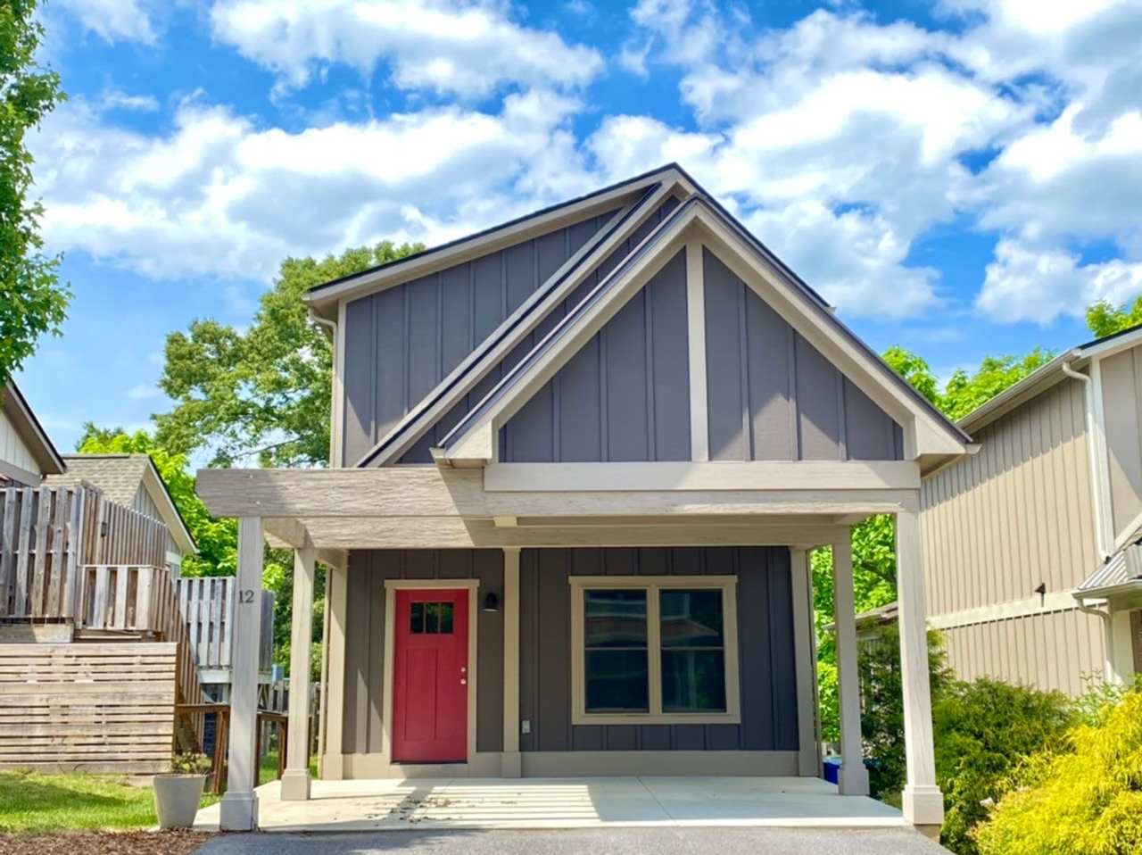 Beautiful Newer Construction in WAVL