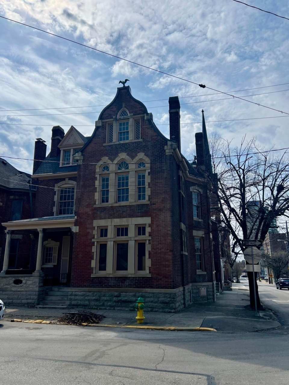 238 W 2nd Street unit: 4