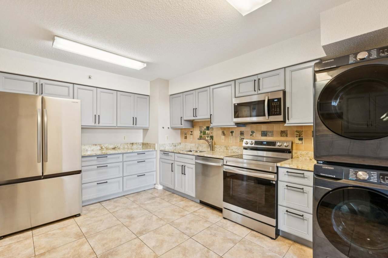 Spectacular 3-bedroom, 2.5-bath residence at Skyline House!