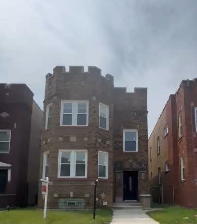 7936 S Champlain Avenue