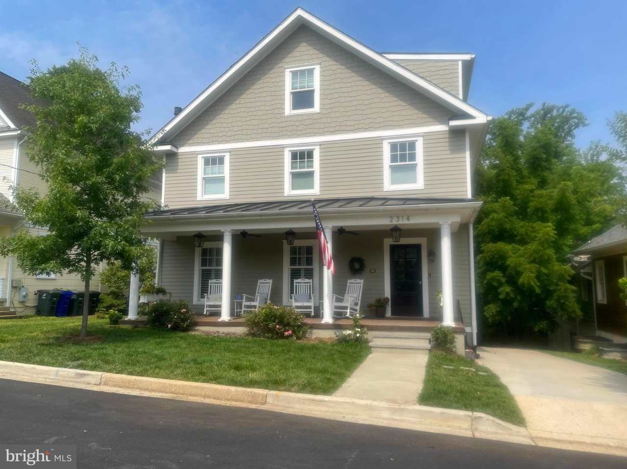 2314 N KENMORE Street