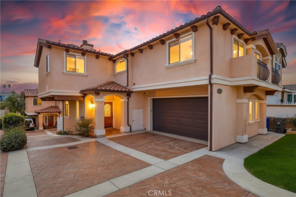 1902 Marshallfield Lane