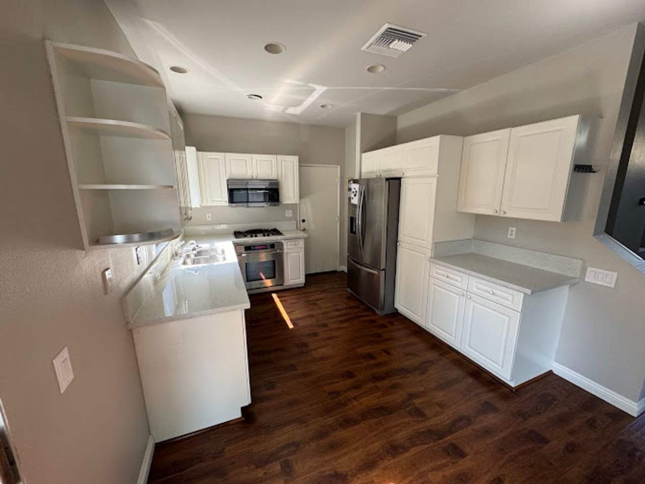 Welcome to this stunning 3-bedroom, 2.5-bathroom Home In Rancho Santa Margarita