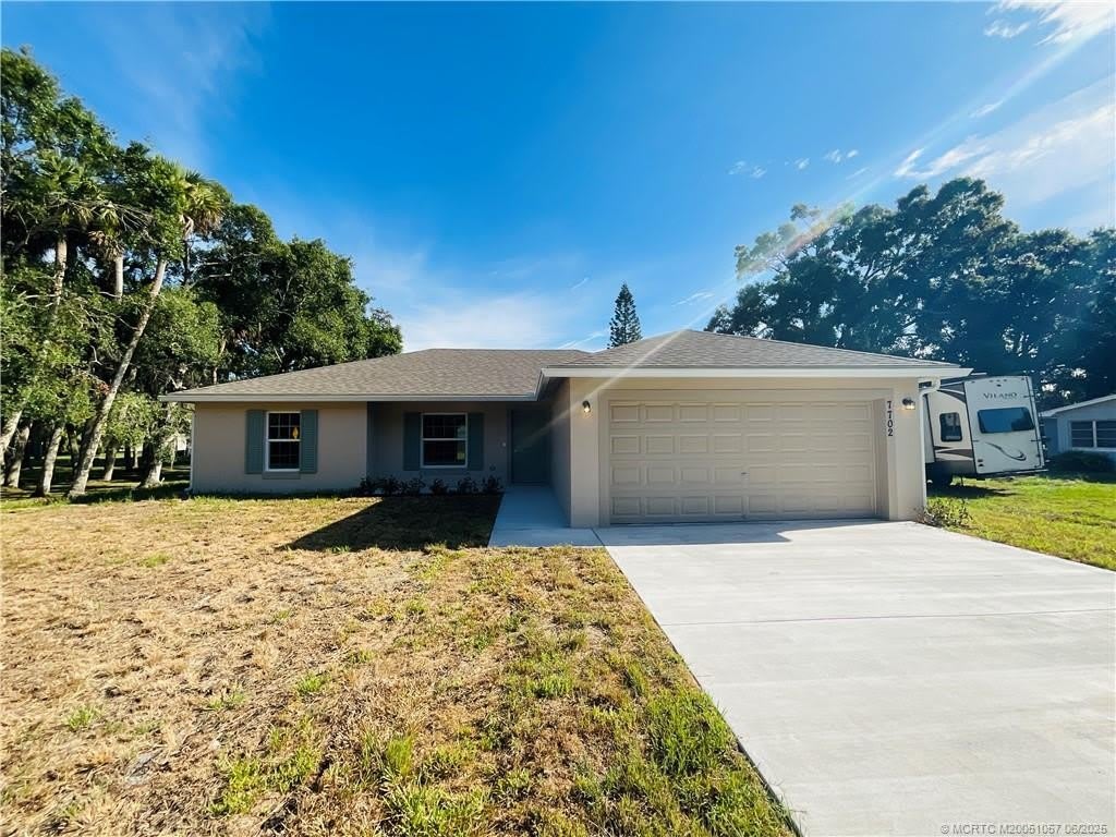 7702 Lakeland Boulevard