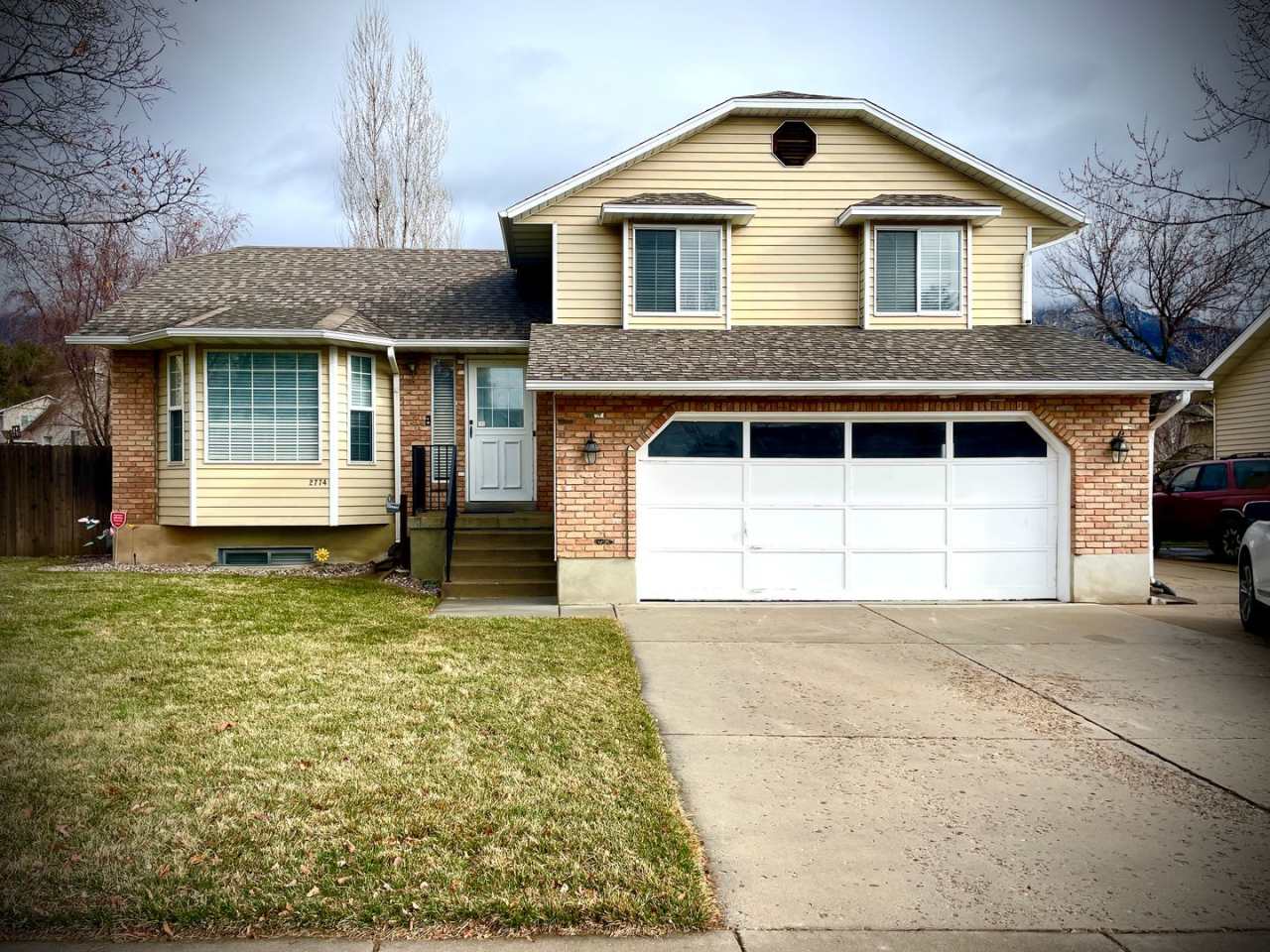 Spacious 4 Bedroom Home in Quiet Neighborhood – Great Location