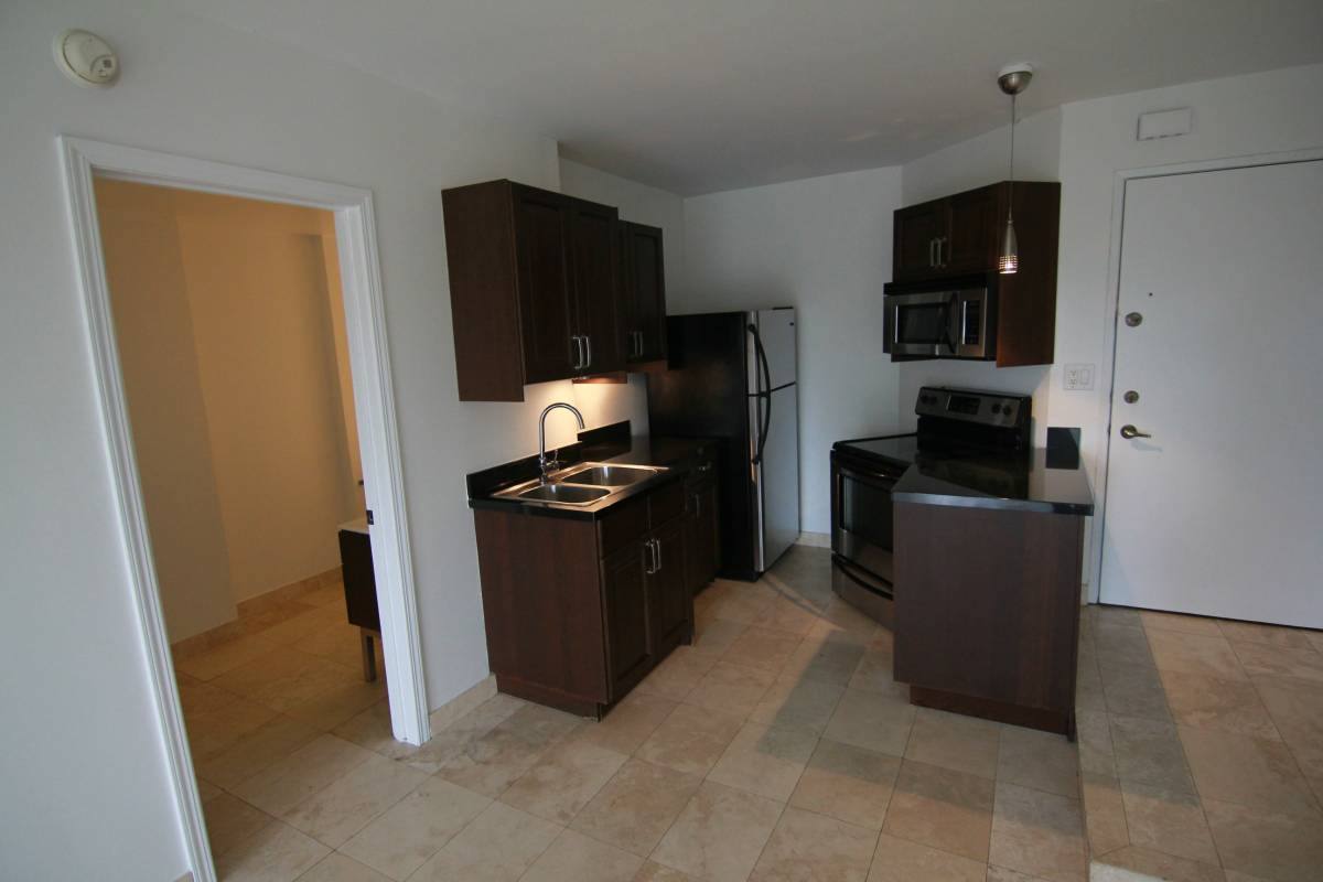 3949 Los Feliz Boulevard