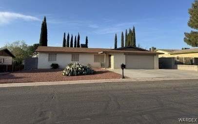 1020 Crestwood Drive