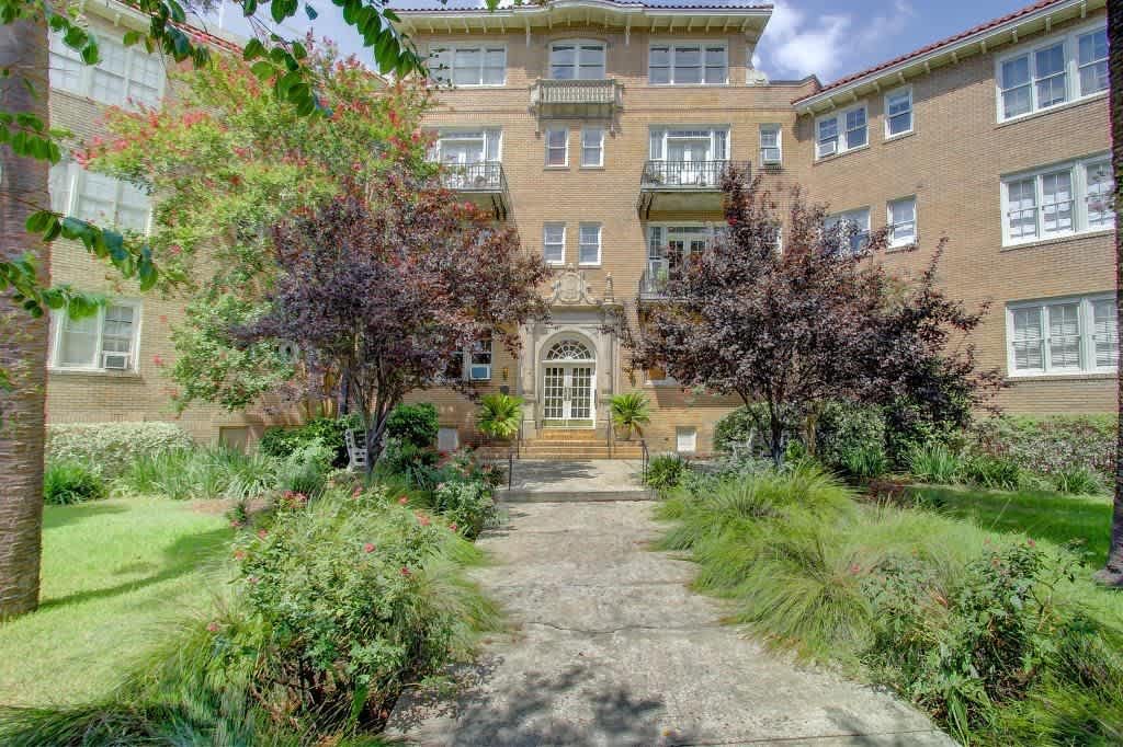 STUDIO DOWNTOWN Rutledge Ave - Available August 1, 2026