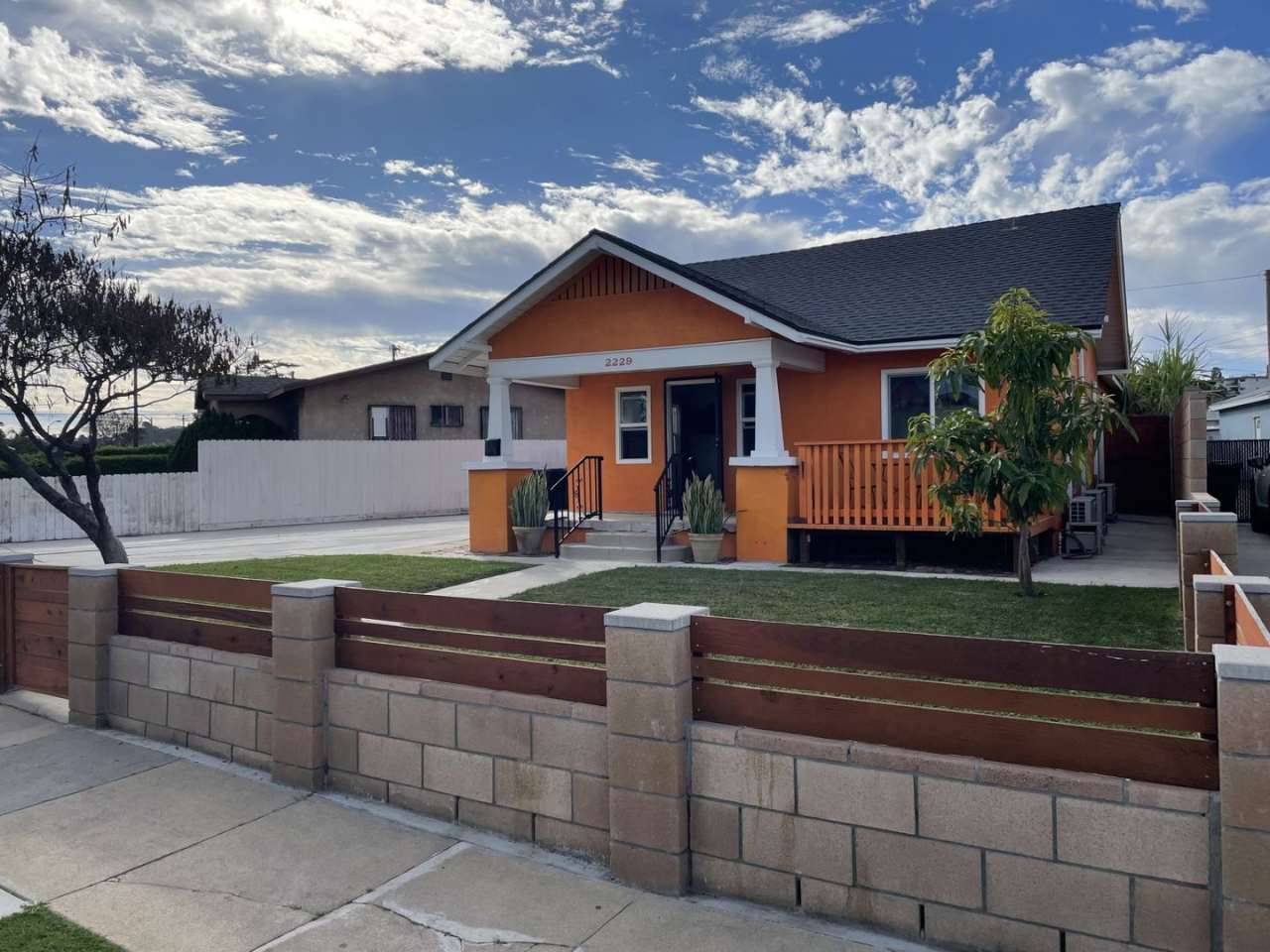 Wonderful Newly Remodeled 2 Bedroom House in Prime Alhambra Location