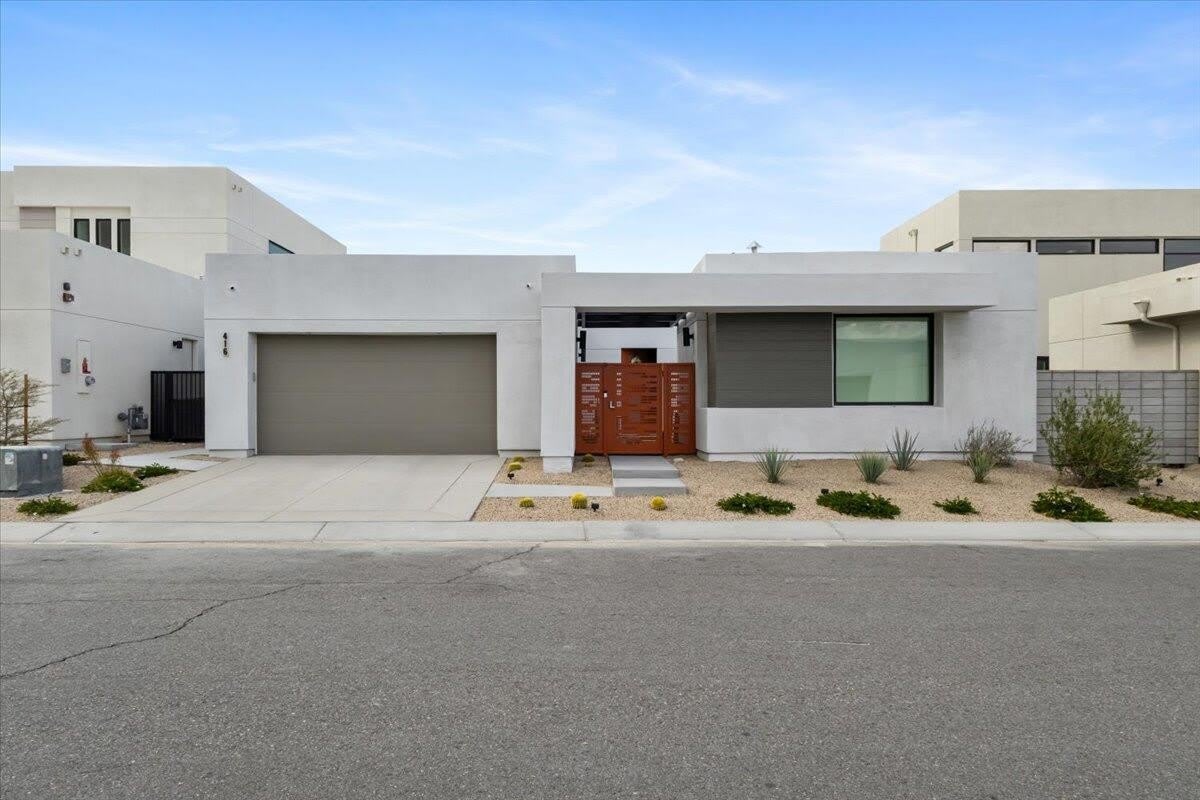 416 Palladium Boulevard