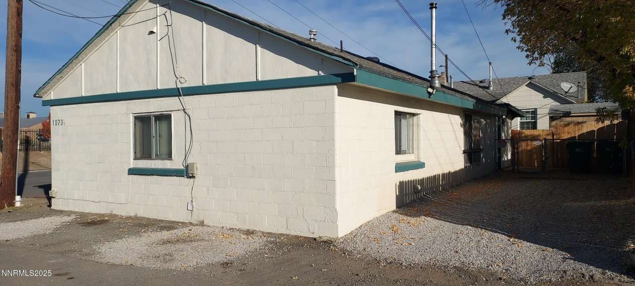 1973 1/2 Hymer Avenue