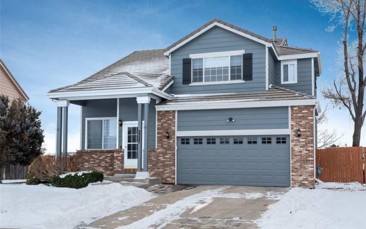 Spacious 5 BR House in Aurora