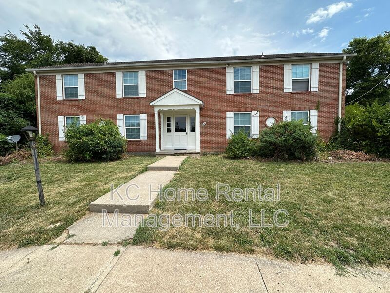 8620 Countryshire Ln.