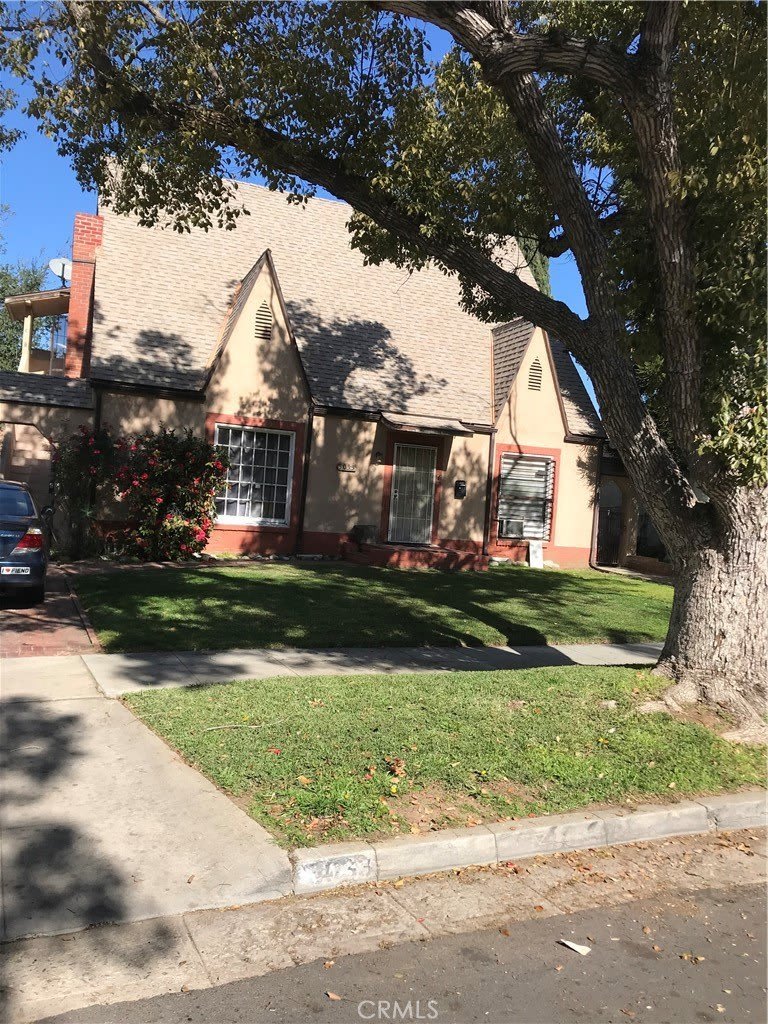 3033 Sherwood Avenue