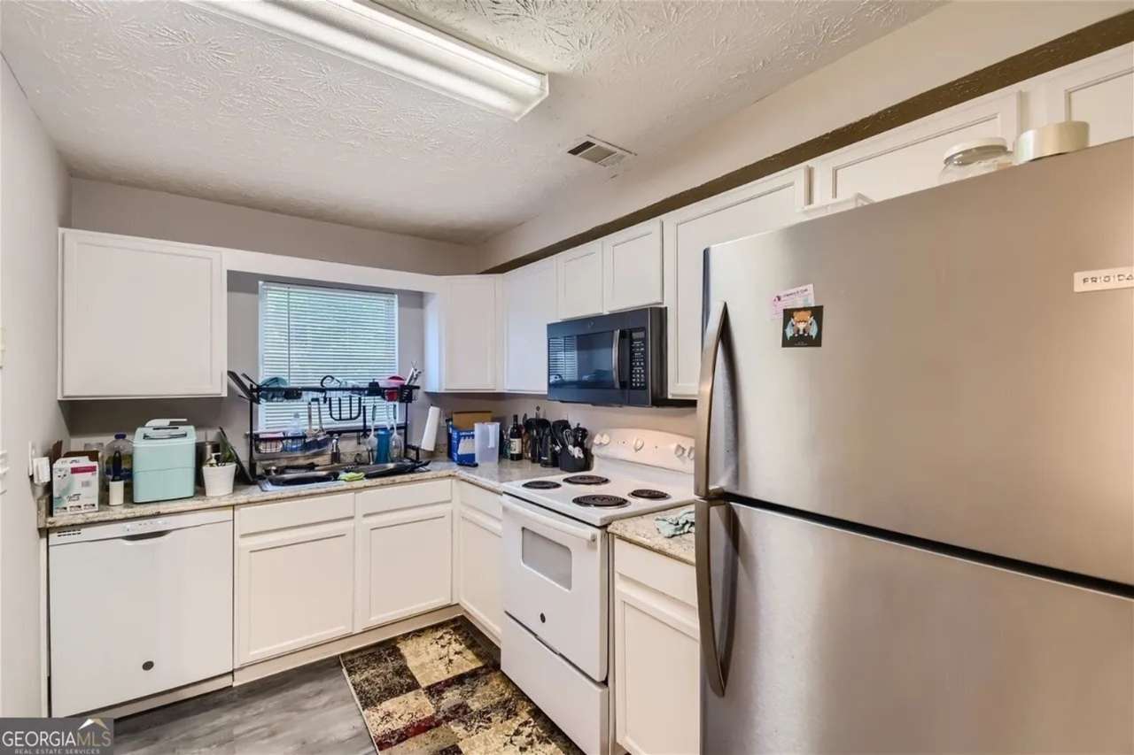 Room in 2 Bedroom Home at Wellington Chase Ct