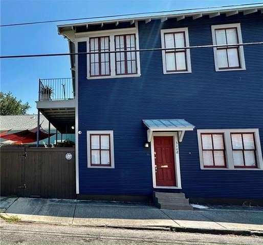 3108 BURGUNDY Street