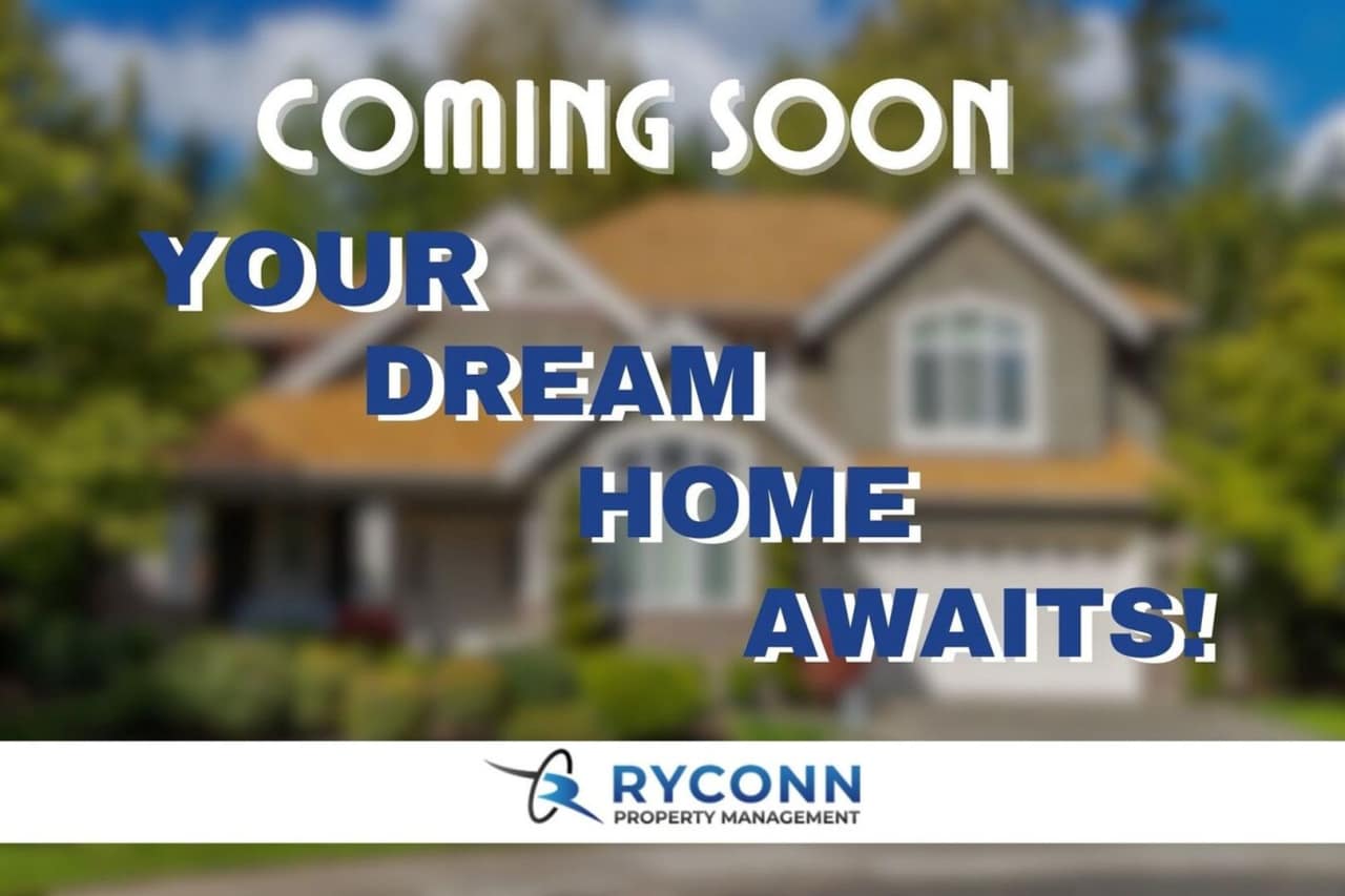 Four Bedroom Two Bathroom Home in Hemet!