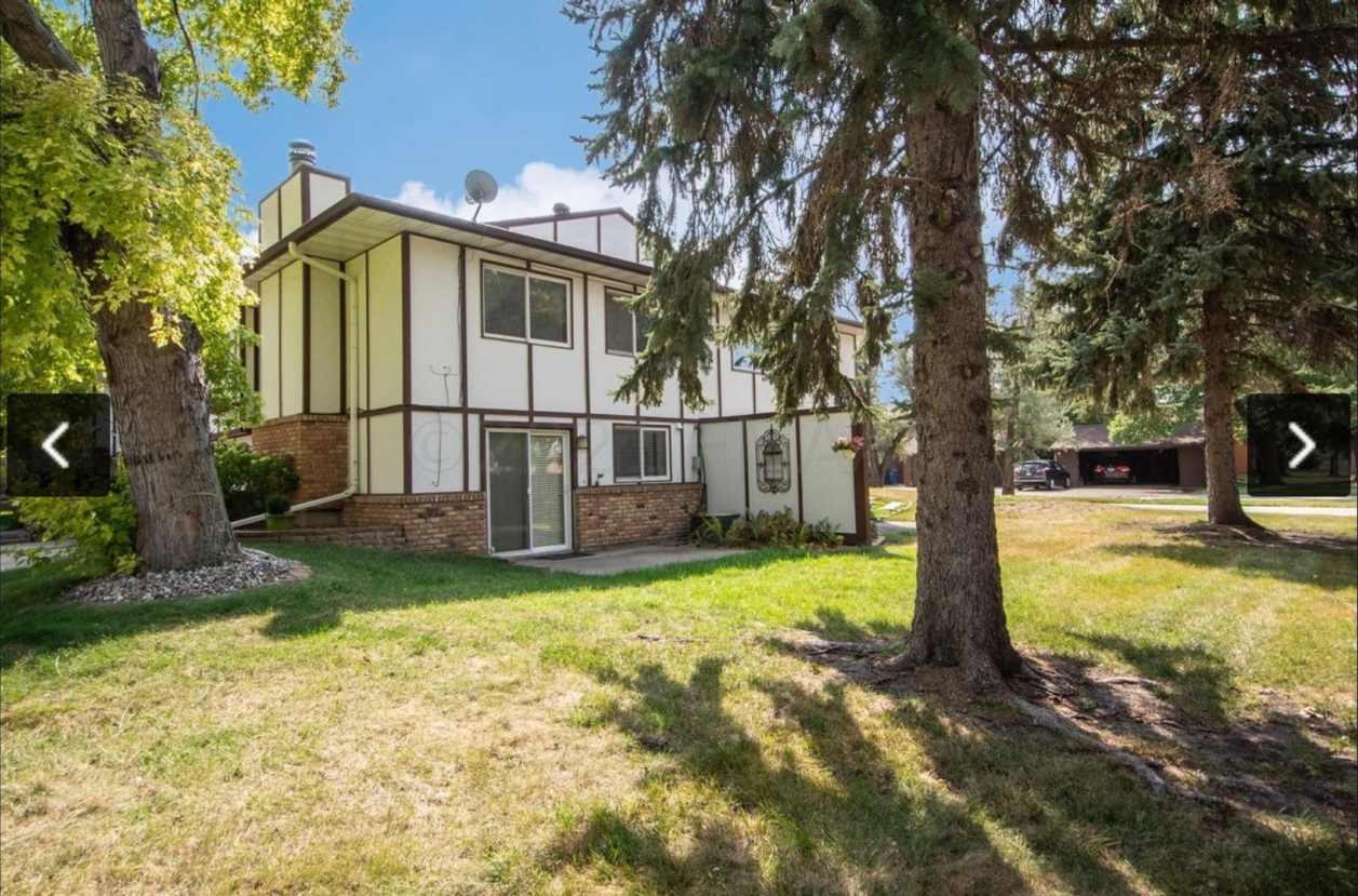 2305 4th Ave S - 2 bed 2 bath Moorhead Town Home