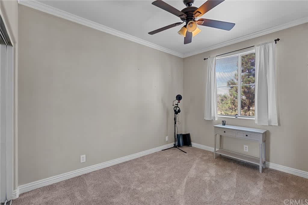 401 North Cotswolds Lane