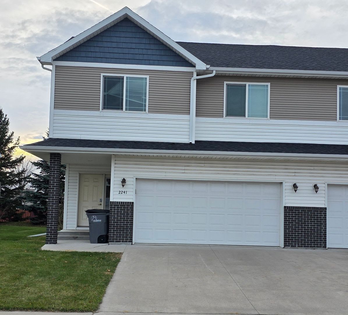 2241 35th St Circle S