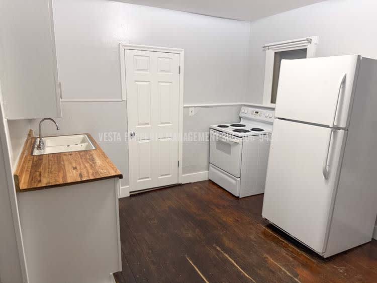 2646 Eccles Avenue - 2