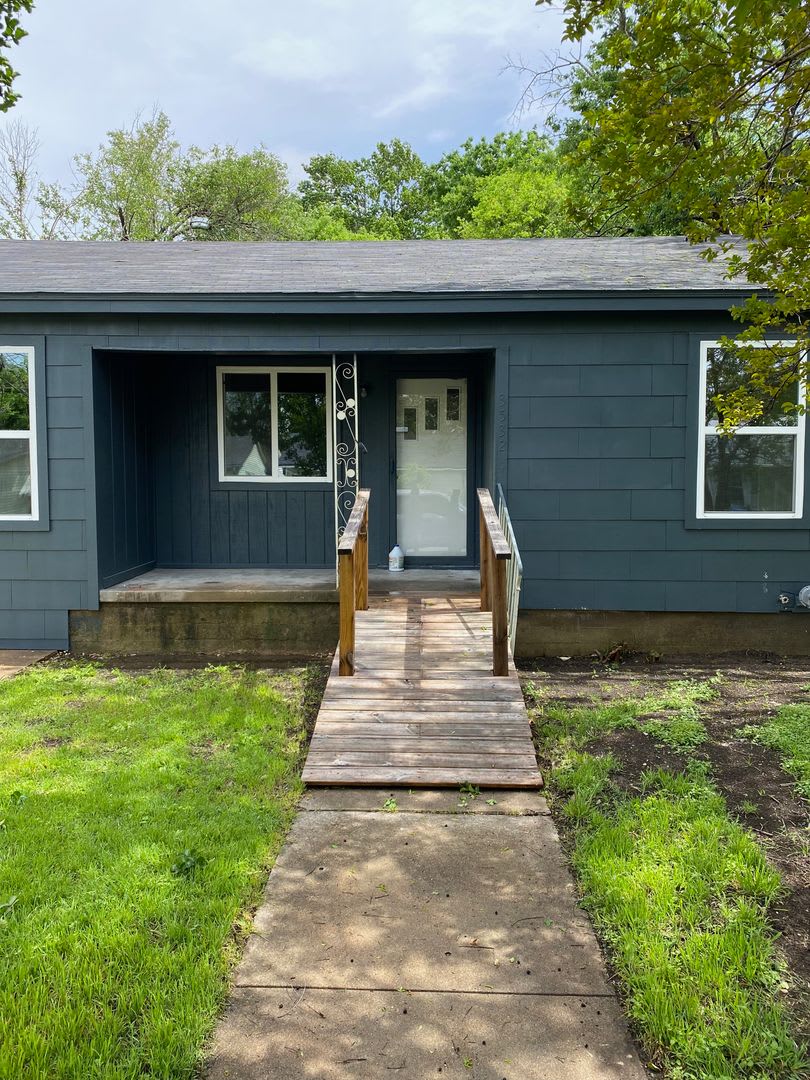 Spacious 3/2 Available Soon!